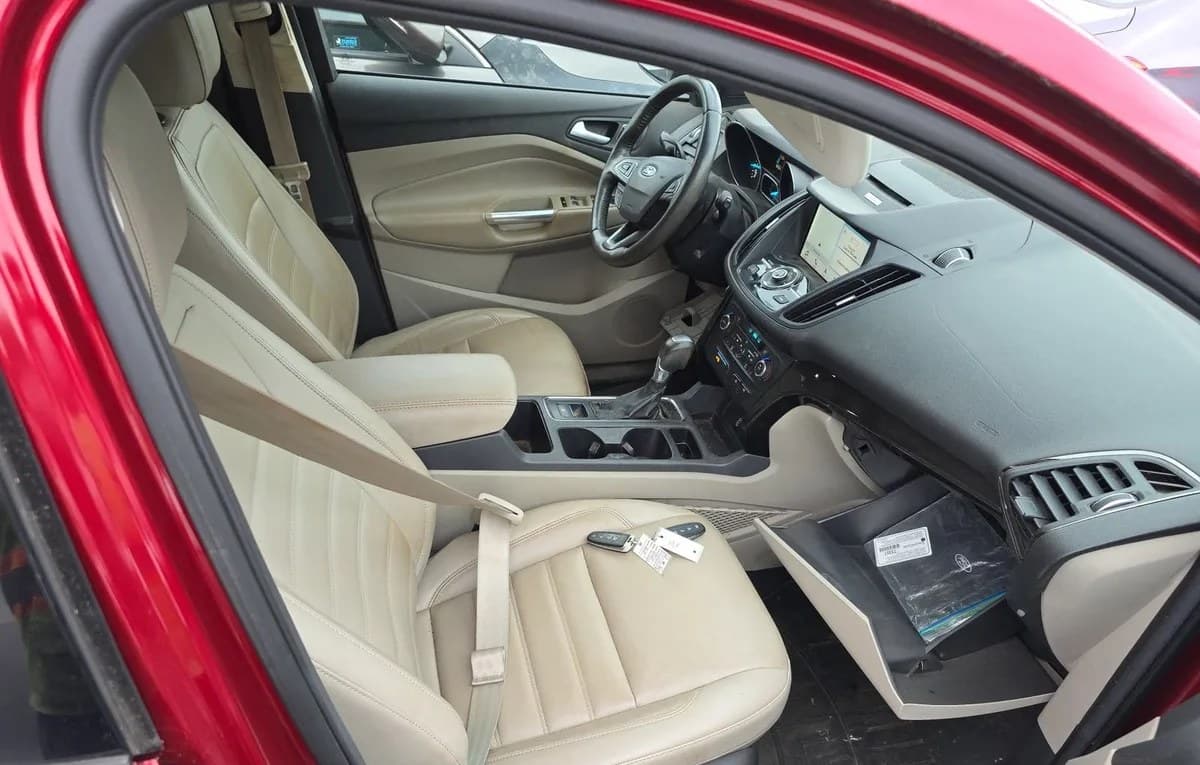2017 FORD ESCAPE Titanium 4