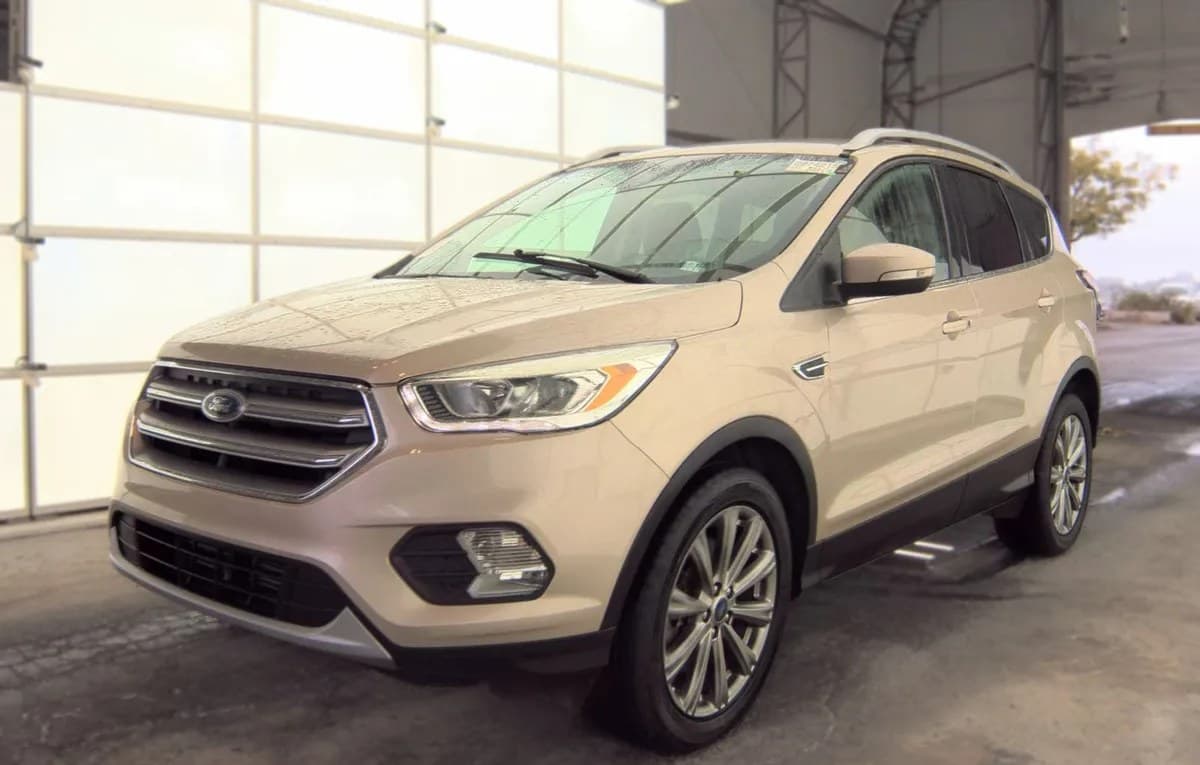 2017 FORD ESCAPE Titanium 2