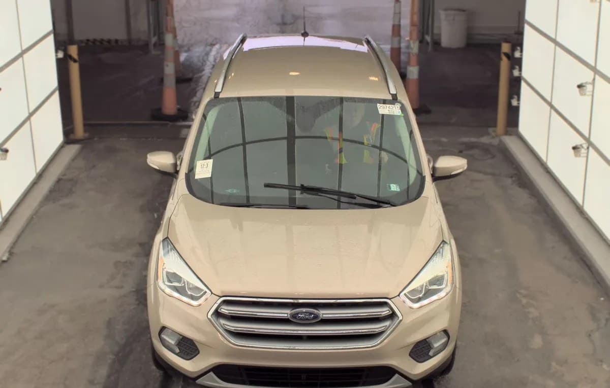 2017 FORD ESCAPE Titanium 3