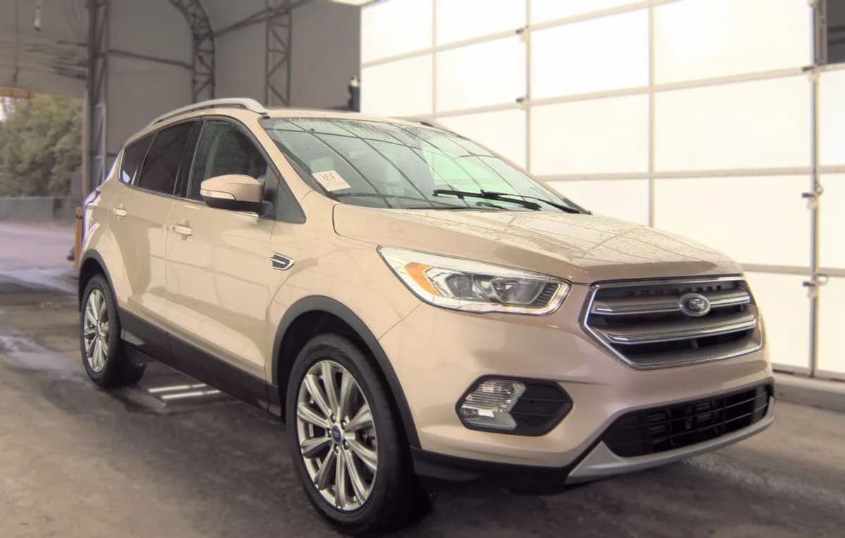 2017 FORD ESCAPE Titanium 4