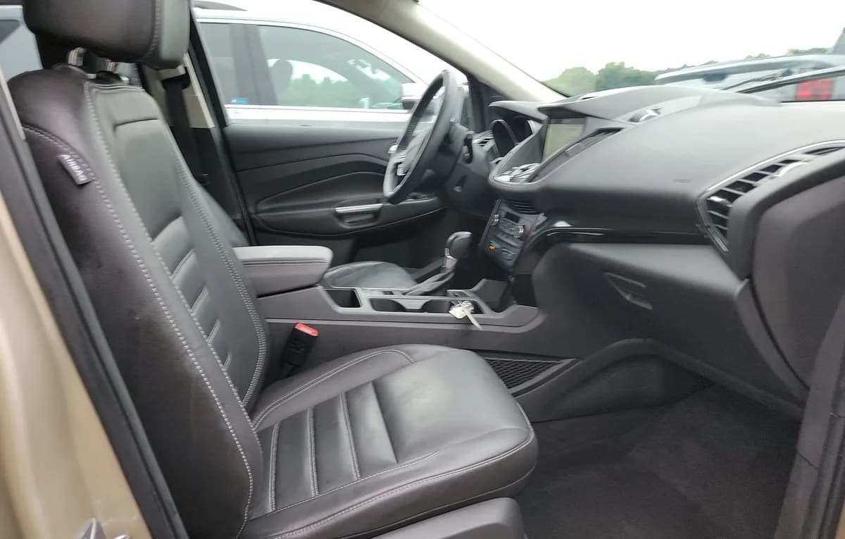 2017 FORD ESCAPE Titanium 5