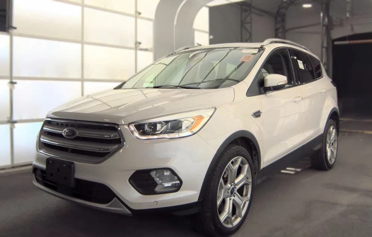 2019 FORD ESCAPE TITANIUM 2