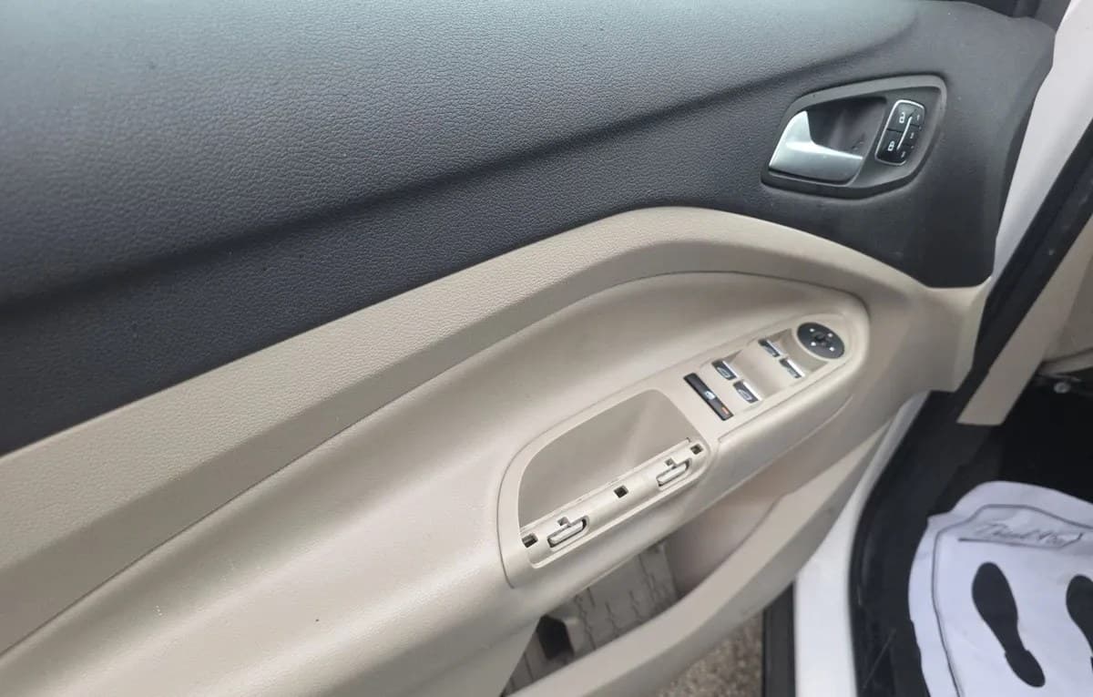 2019 FORD ESCAPE TITANIUM 6