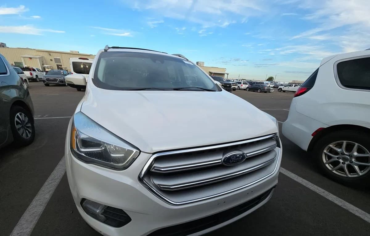 2017 FORD ESCAPE TITANIUM 3