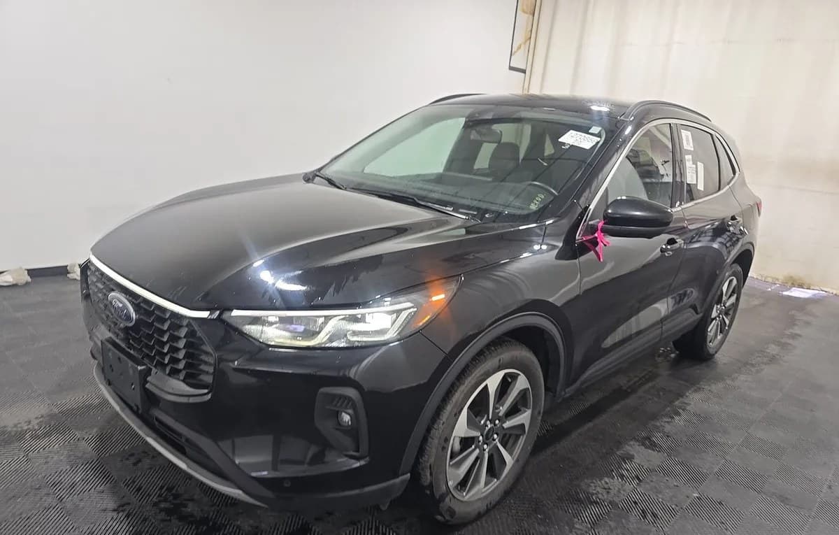 2024 FORD ESCAPE Platinum 2