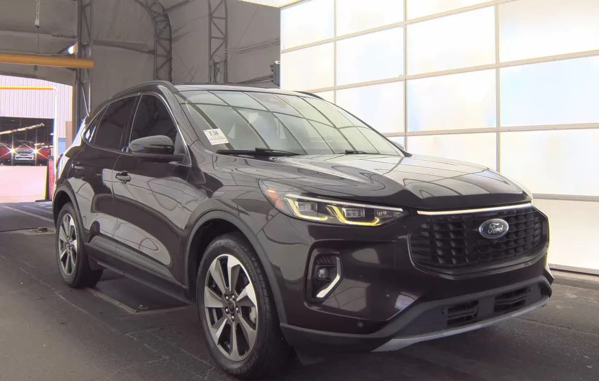2023 FORD ESCAPE Platinum 4