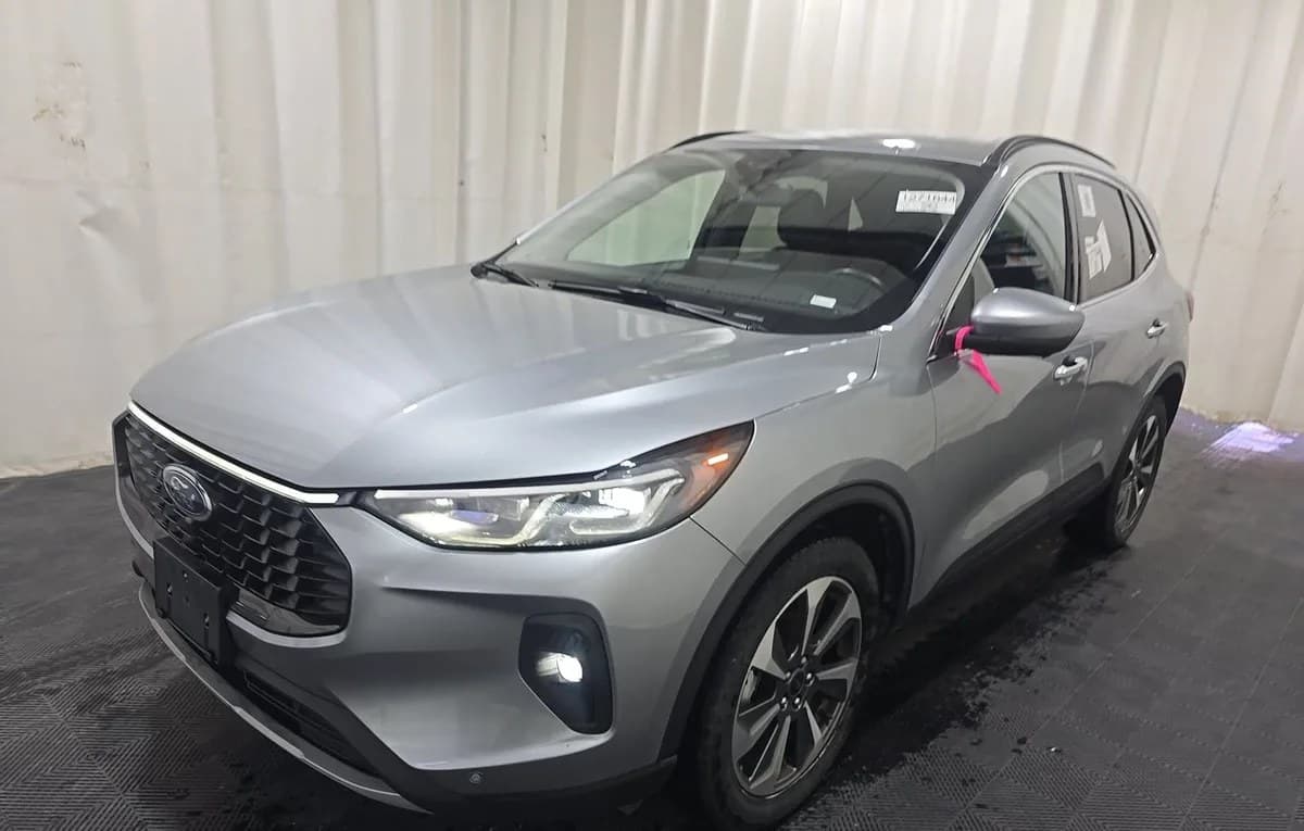 2024 FORD ESCAPE Platinum 2