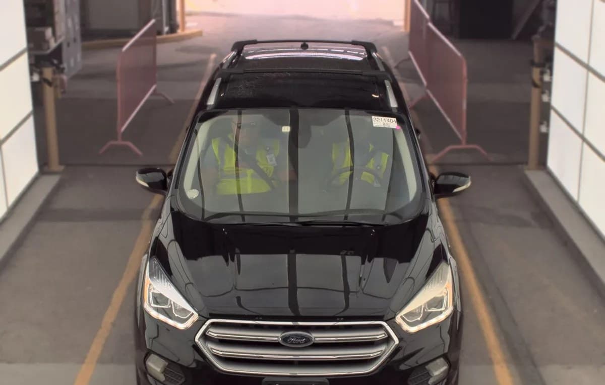 2017 FORD ESCAPE Titanium 2