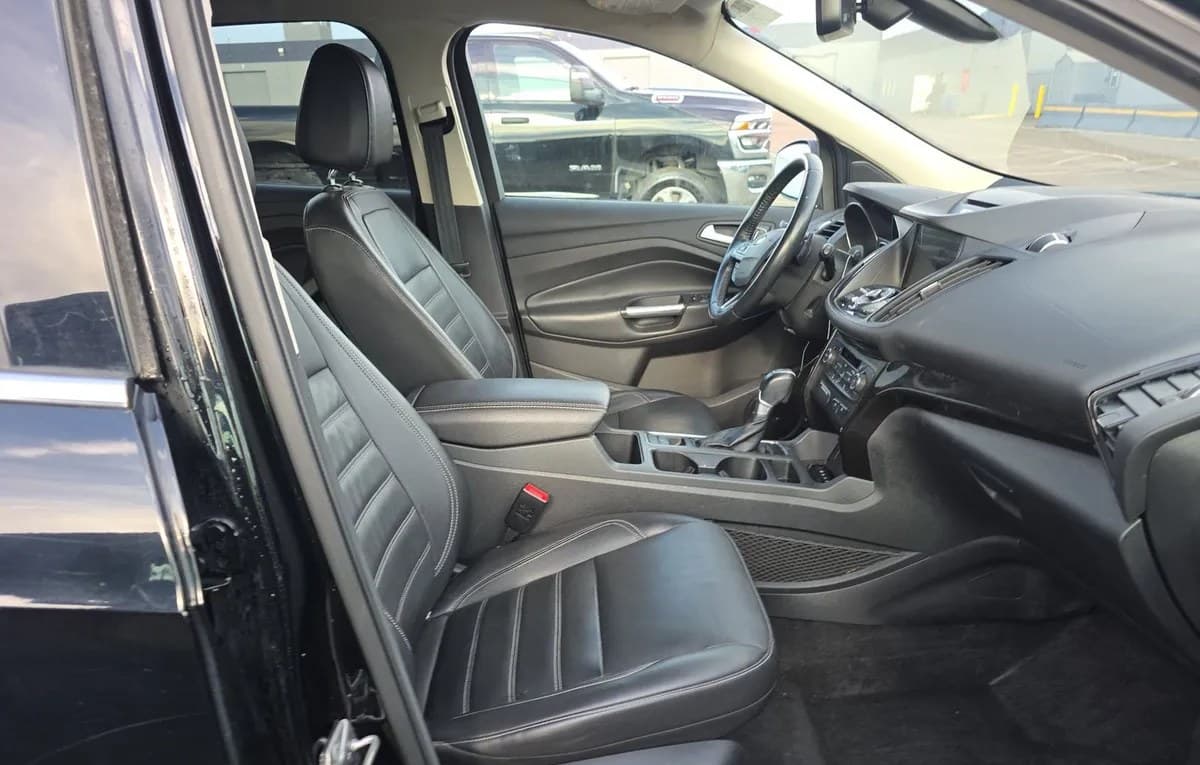 2017 FORD ESCAPE Titanium 4
