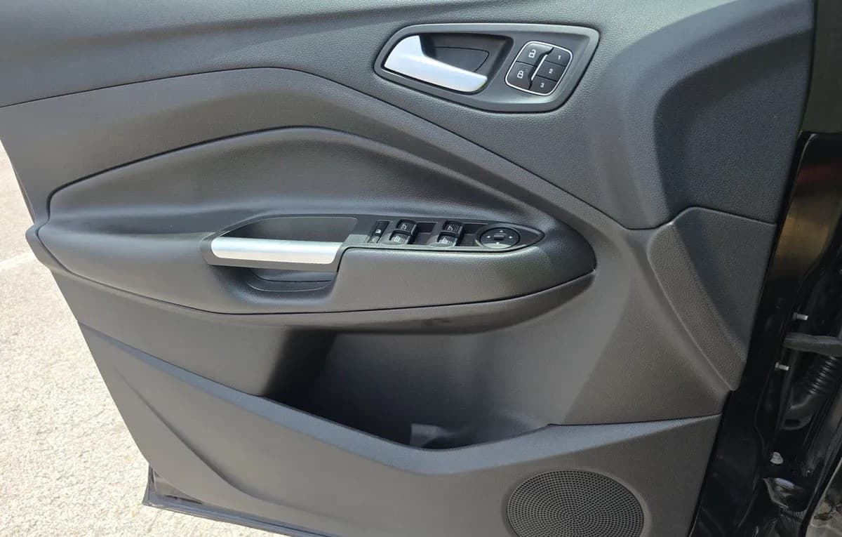 2017 FORD ESCAPE Titanium 6