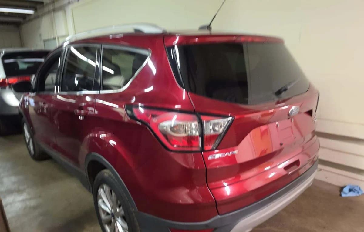 2017 FORD ESCAPE Titanium 2