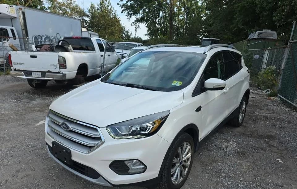 2017 FORD ESCAPE Titanium 2