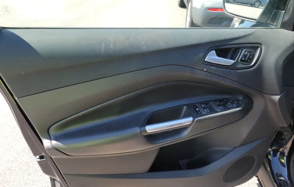 2017 FORD ESCAPE Titanium 6