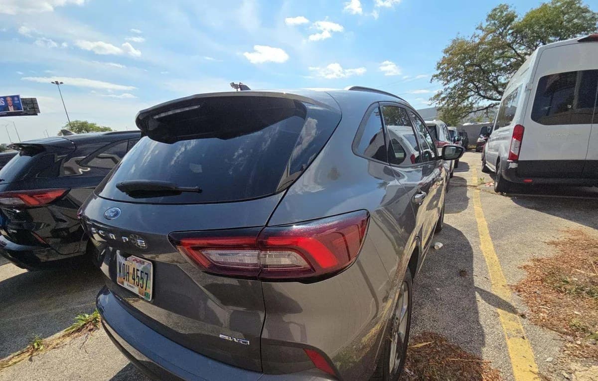 2024 FORD ESCAPE ST-LINE 4