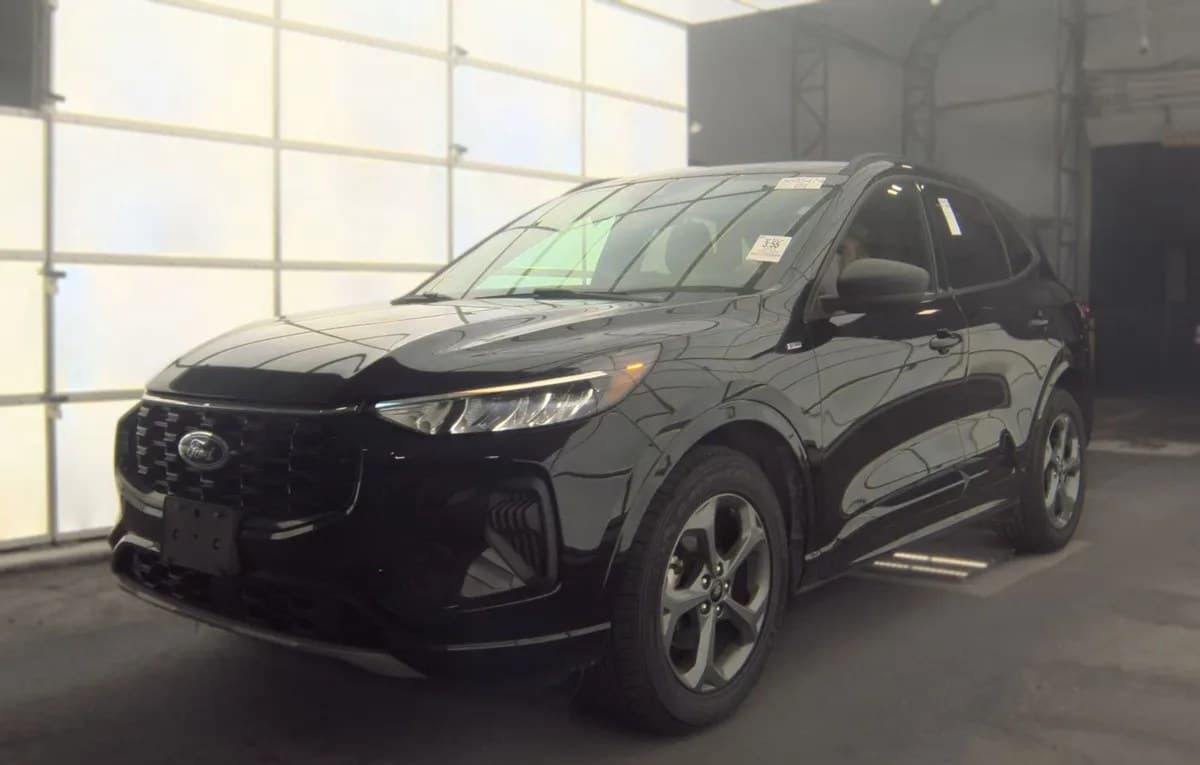 2024 FORD ESCAPE ST-Line 2