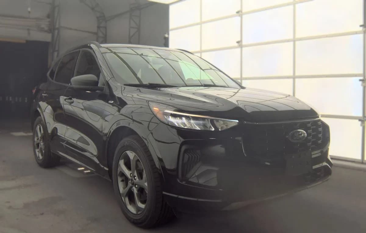 2024 FORD ESCAPE ST-Line 4
