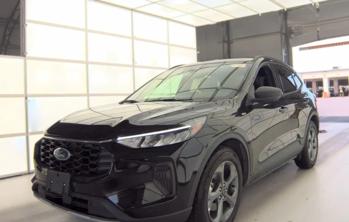2025 FORD ESCAPE ST-Line 2