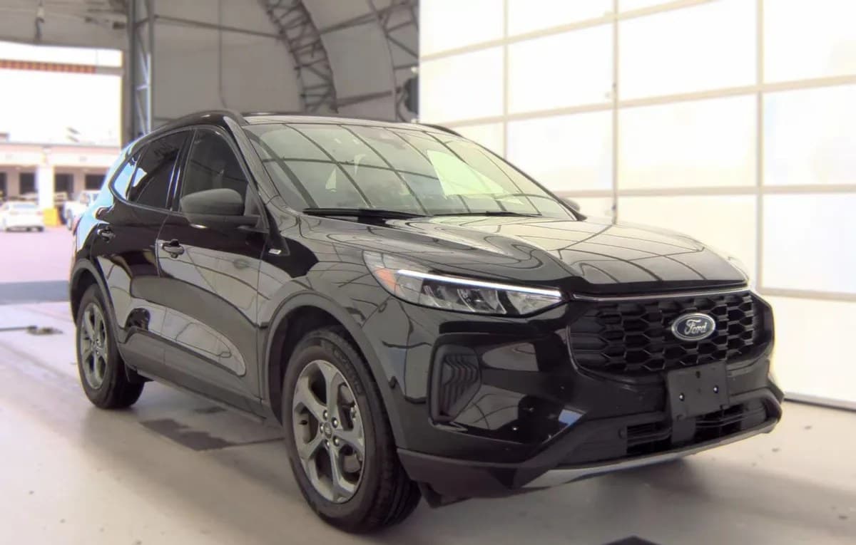 2025 FORD ESCAPE ST-Line 4
