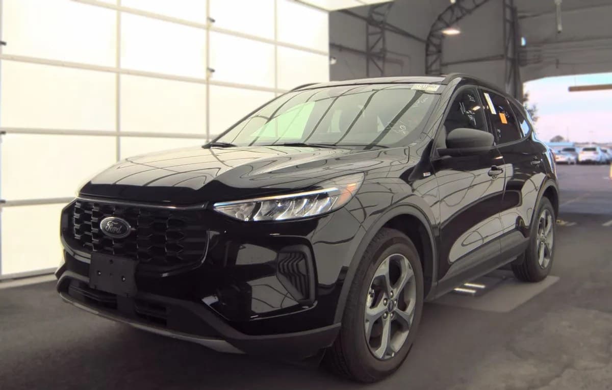 2025 FORD ESCAPE ST-Line 2