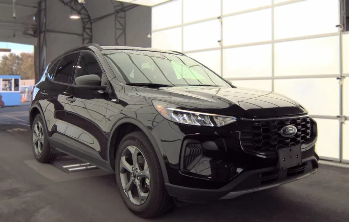 2025 FORD ESCAPE ST-Line 4