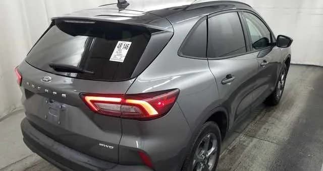 2025 FORD ESCAPE ST-Line 4