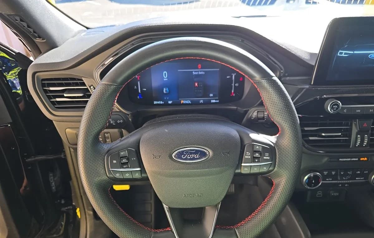 2025 FORD ESCAPE ST-Line 7