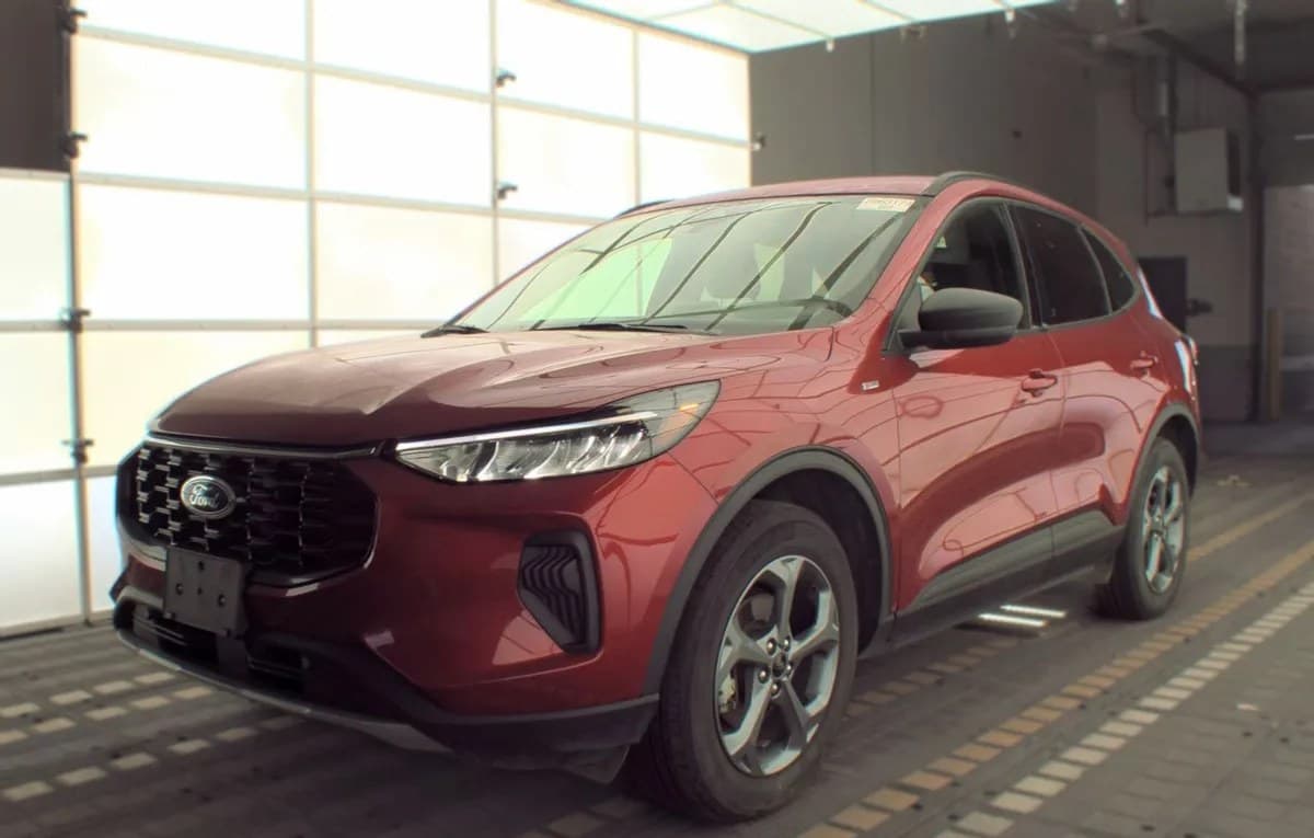 2025 FORD ESCAPE ST-Line 2