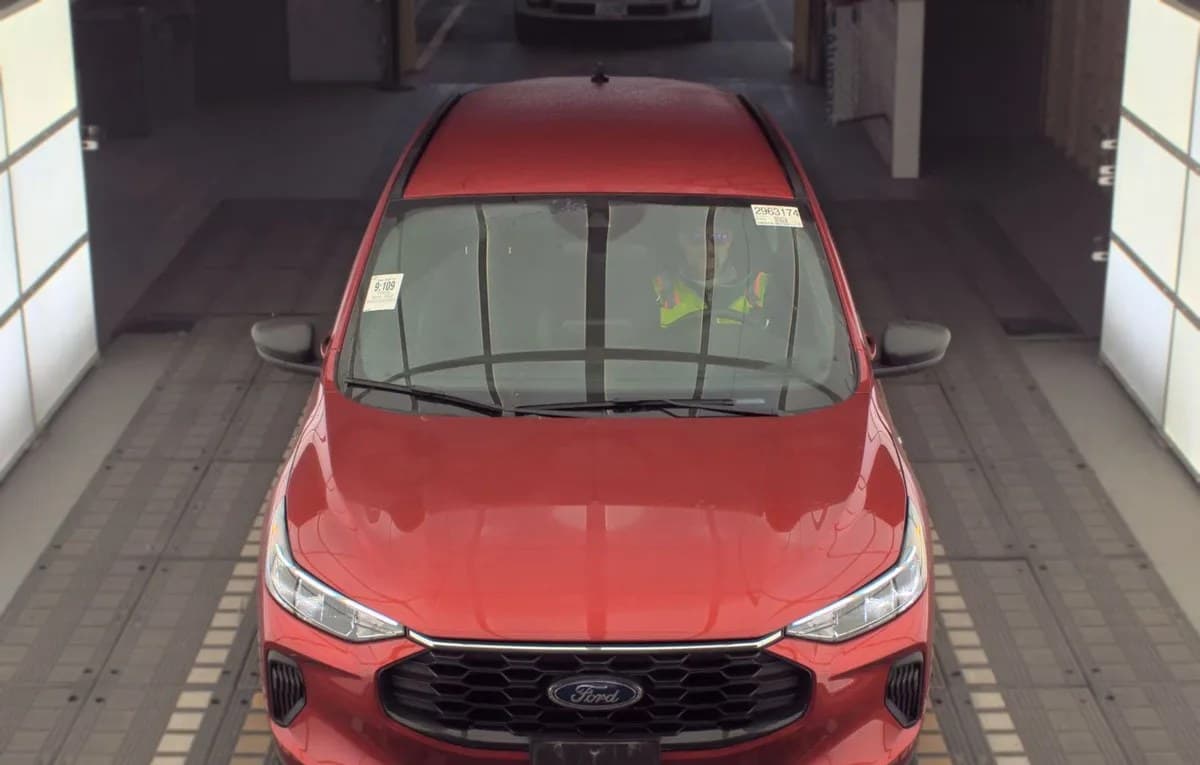 2025 FORD ESCAPE ST-Line 3