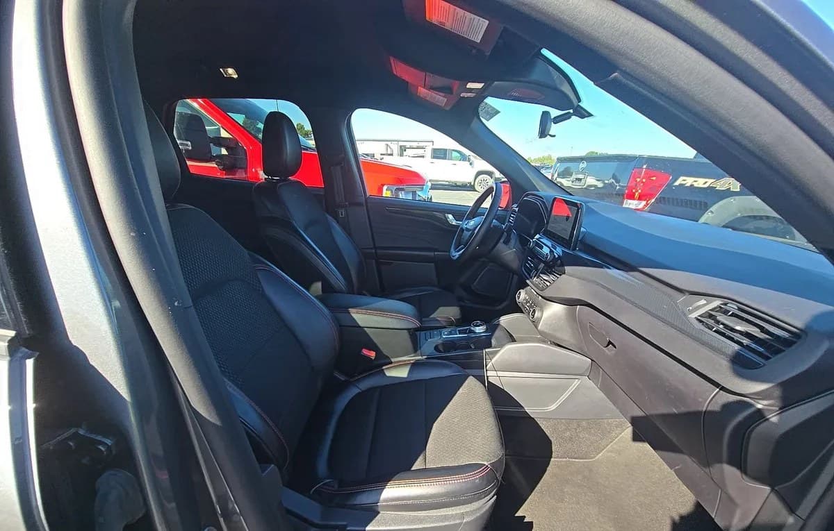 2025 FORD ESCAPE ST-LINE 5