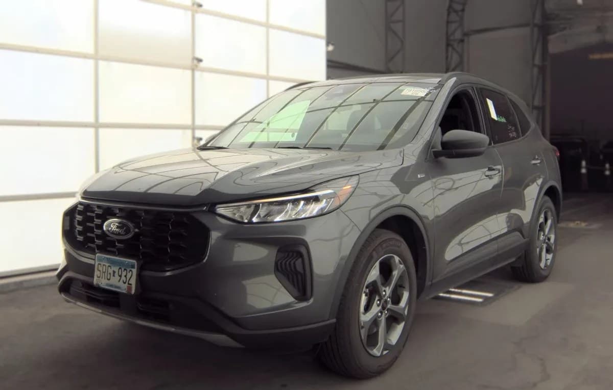 2025 FORD ESCAPE ST-Line 2