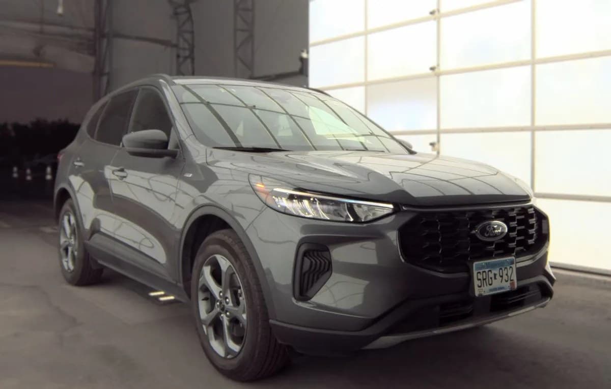 2025 FORD ESCAPE ST-Line 4