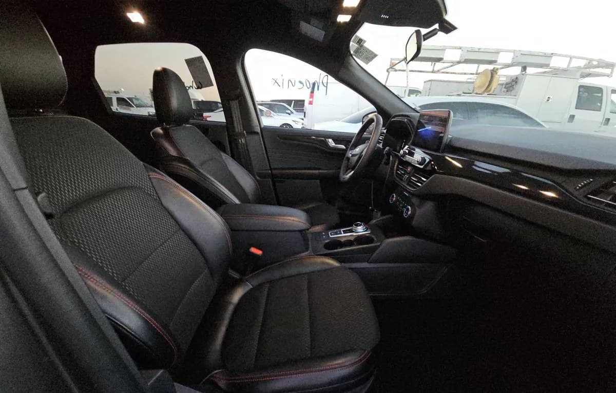 2025 FORD ESCAPE ST-Line 5