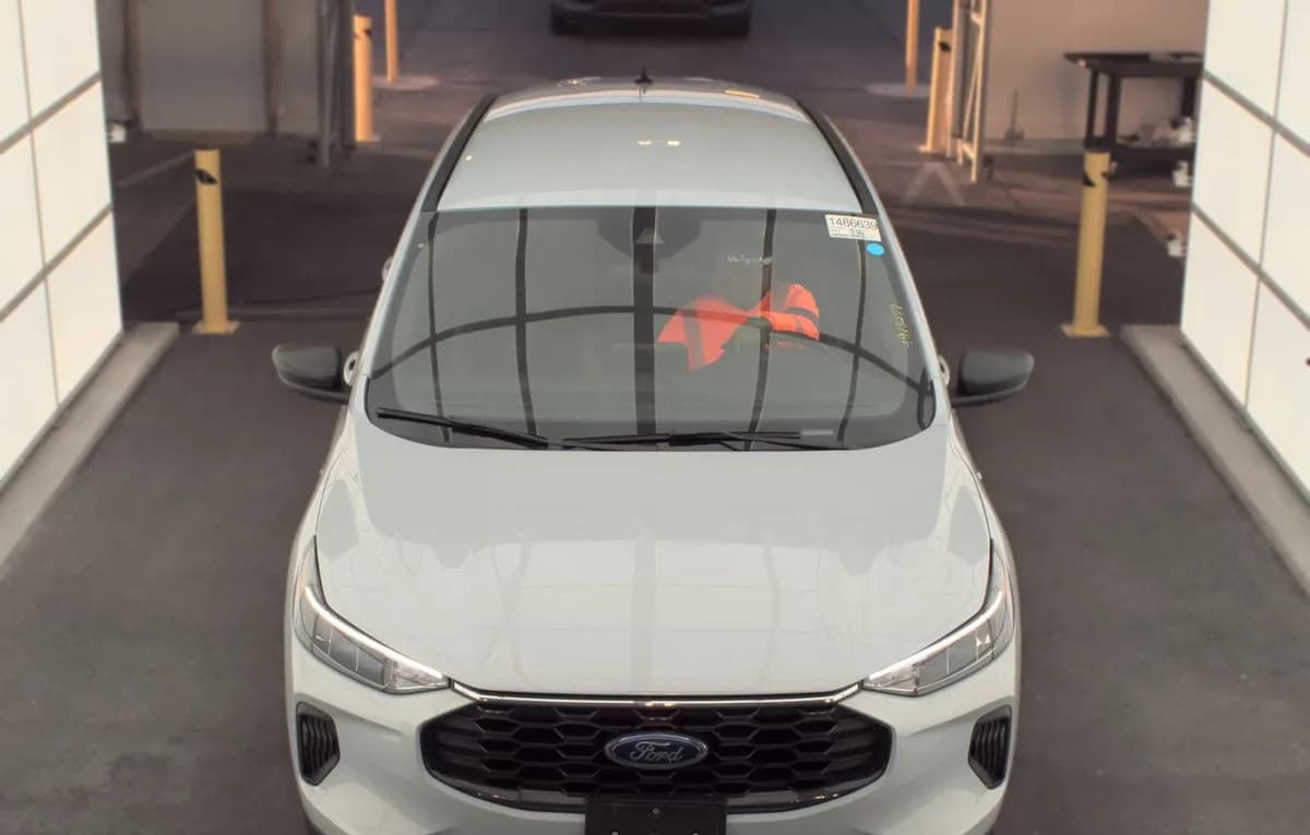 2025 FORD ESCAPE ST-LINE 3