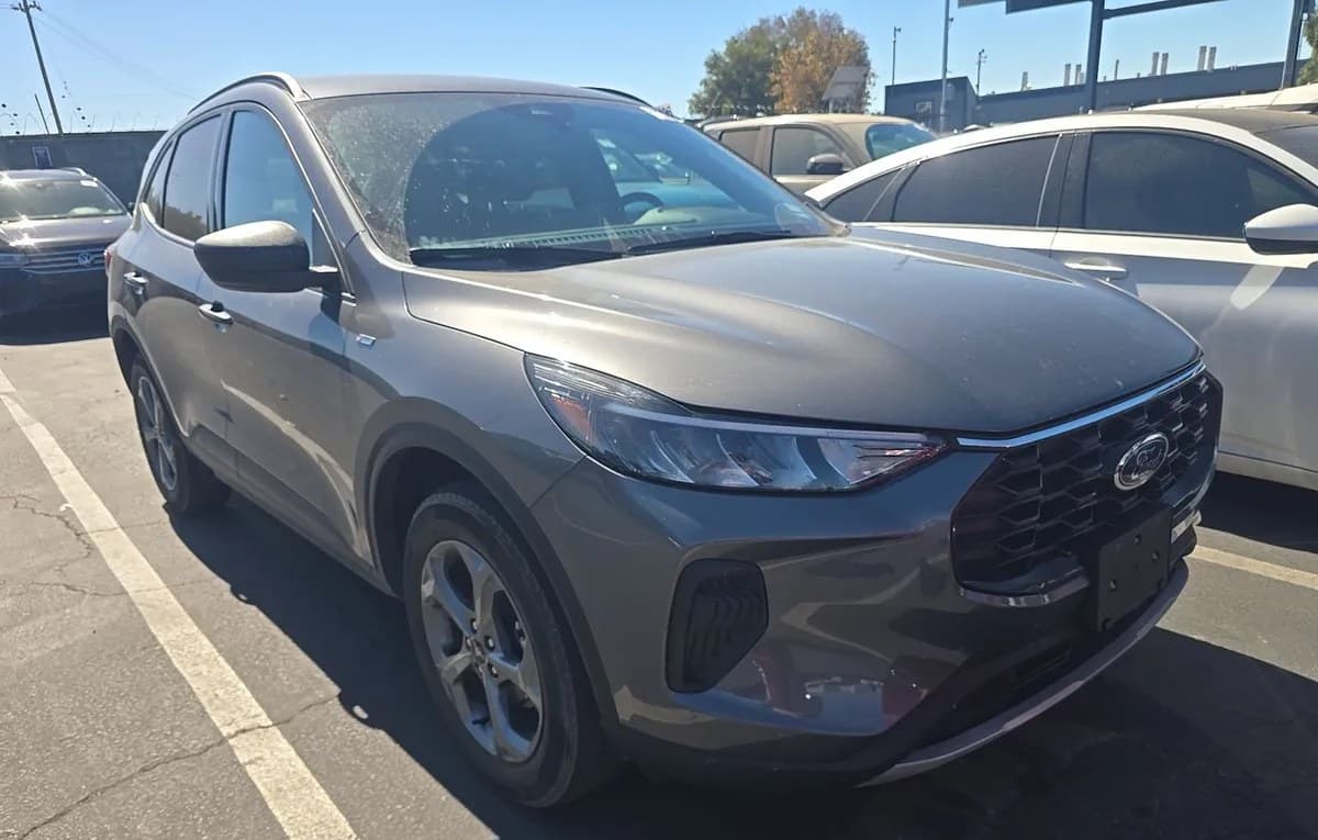 2025 FORD ESCAPE ST-LINE 4