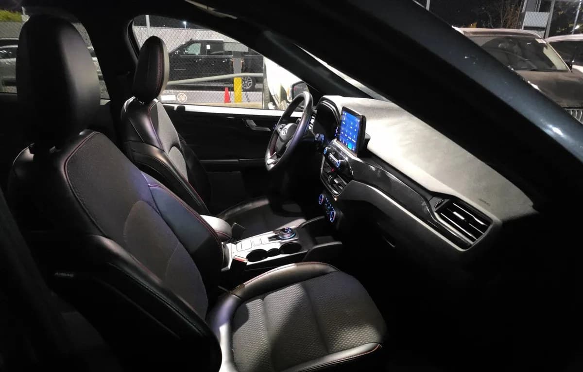 2025 FORD ESCAPE ST-Line 5