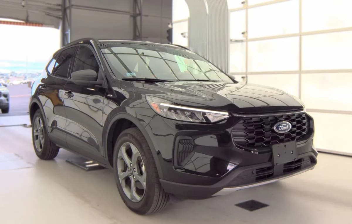 2025 FORD ESCAPE ST-Line 4