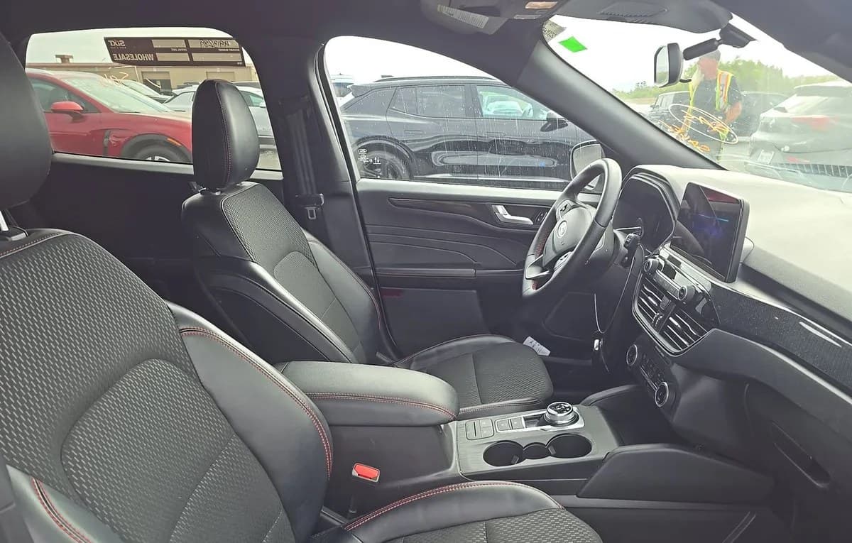 2025 FORD ESCAPE ST-LINE 5