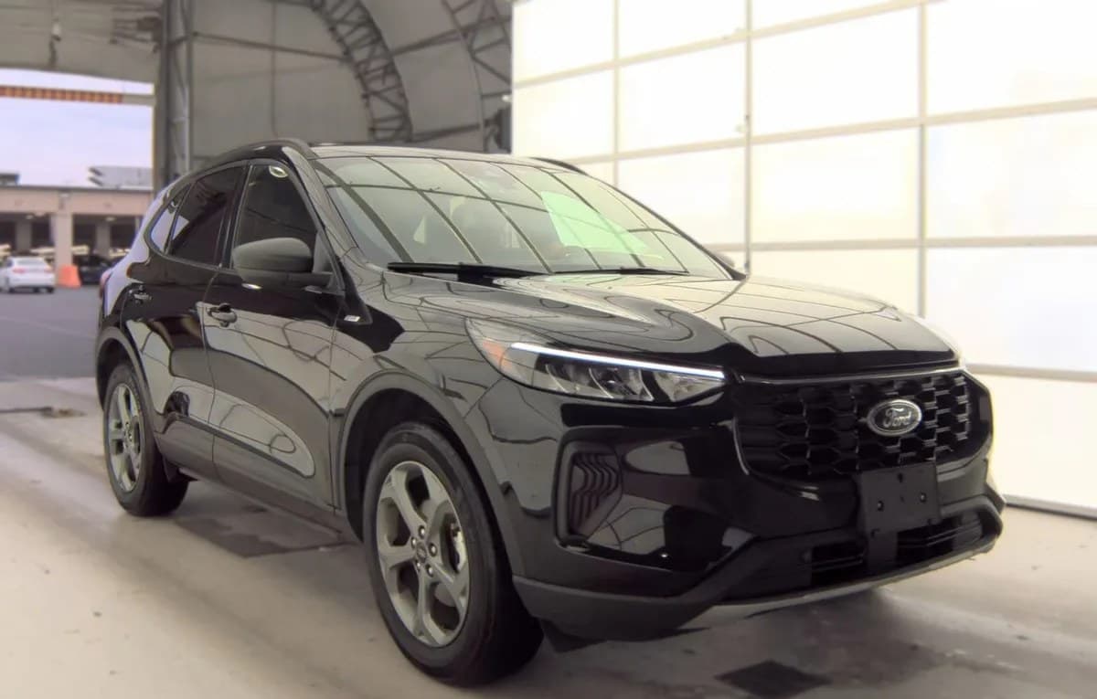 2025 FORD ESCAPE ST-Line 4
