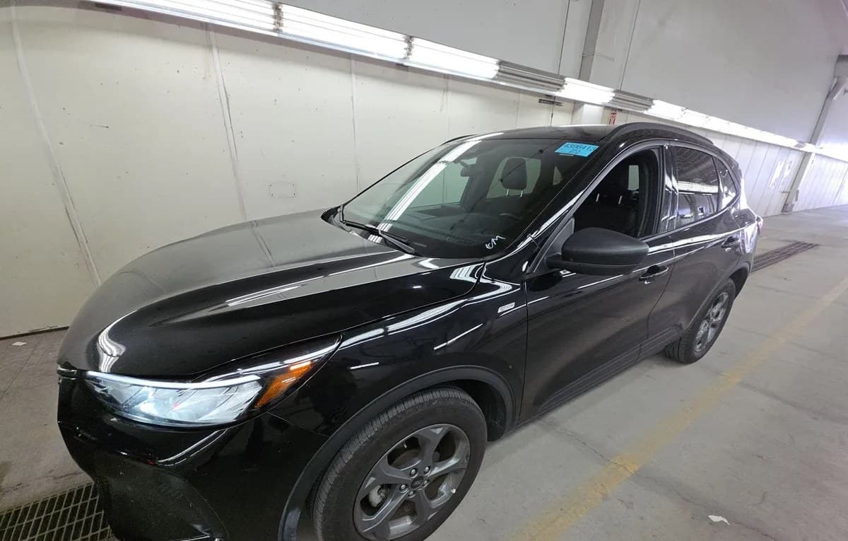 2025 FORD ESCAPE ST-Line 2