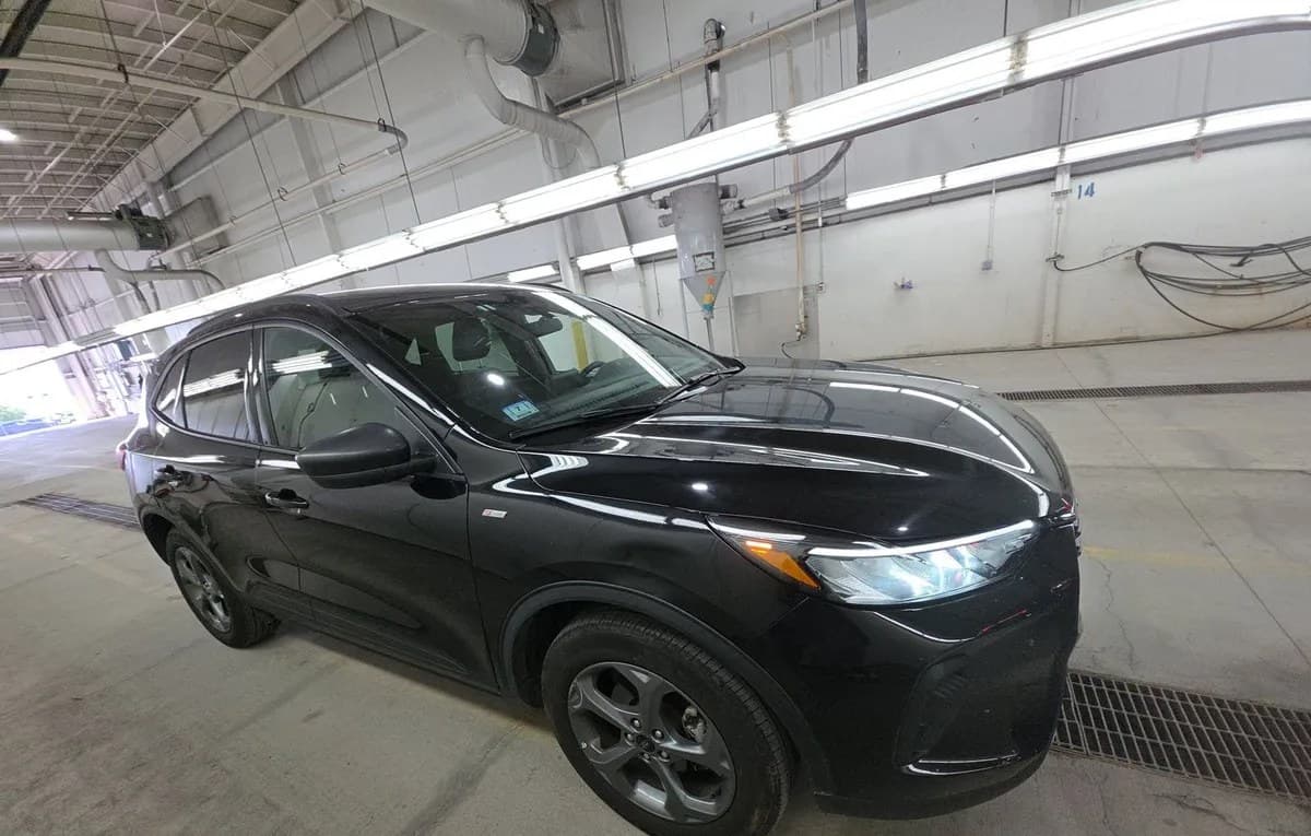 2025 FORD ESCAPE ST-Line 4