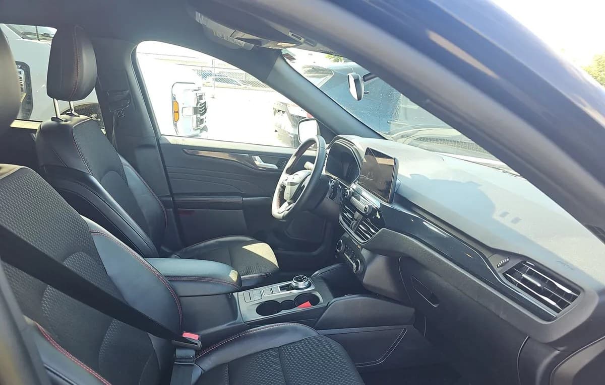 2025 FORD ESCAPE ST-Line 5