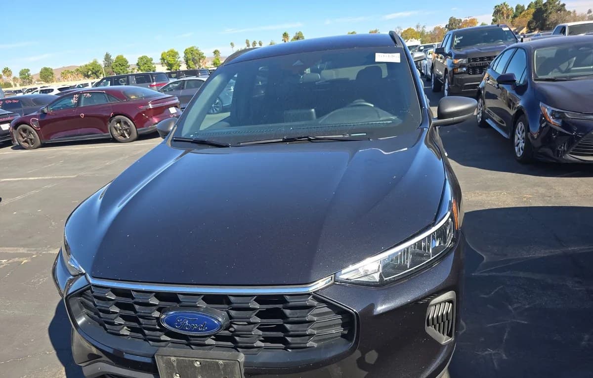 2025 FORD ESCAPE ST-LINE 3