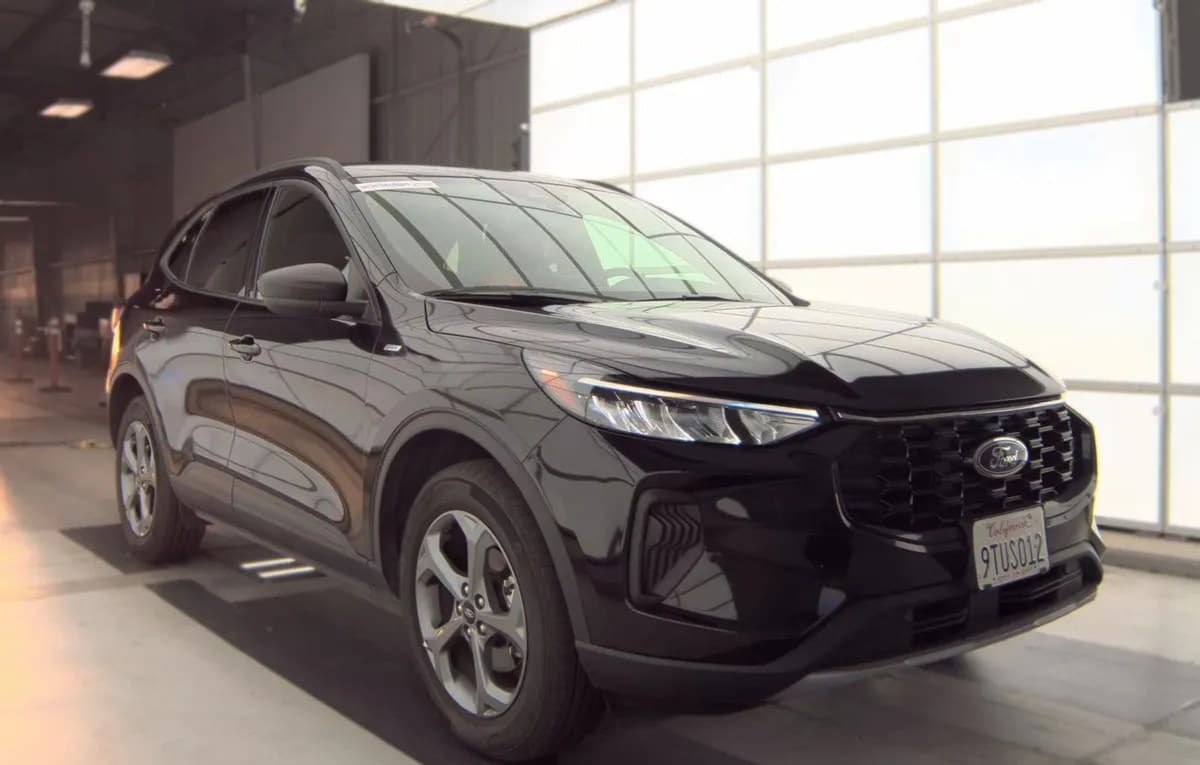 2025 FORD ESCAPE ST-Line 4