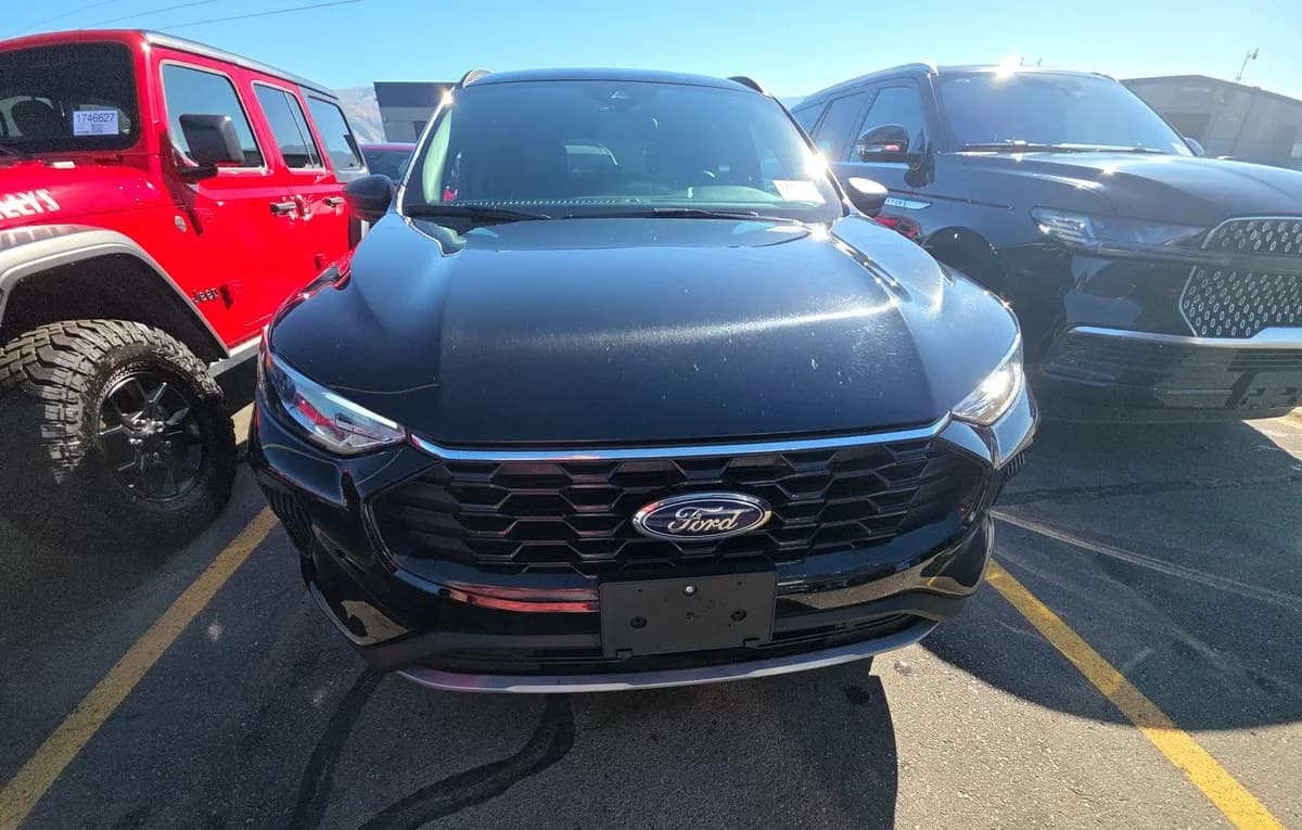 2025 FORD ESCAPE ST-Line 3