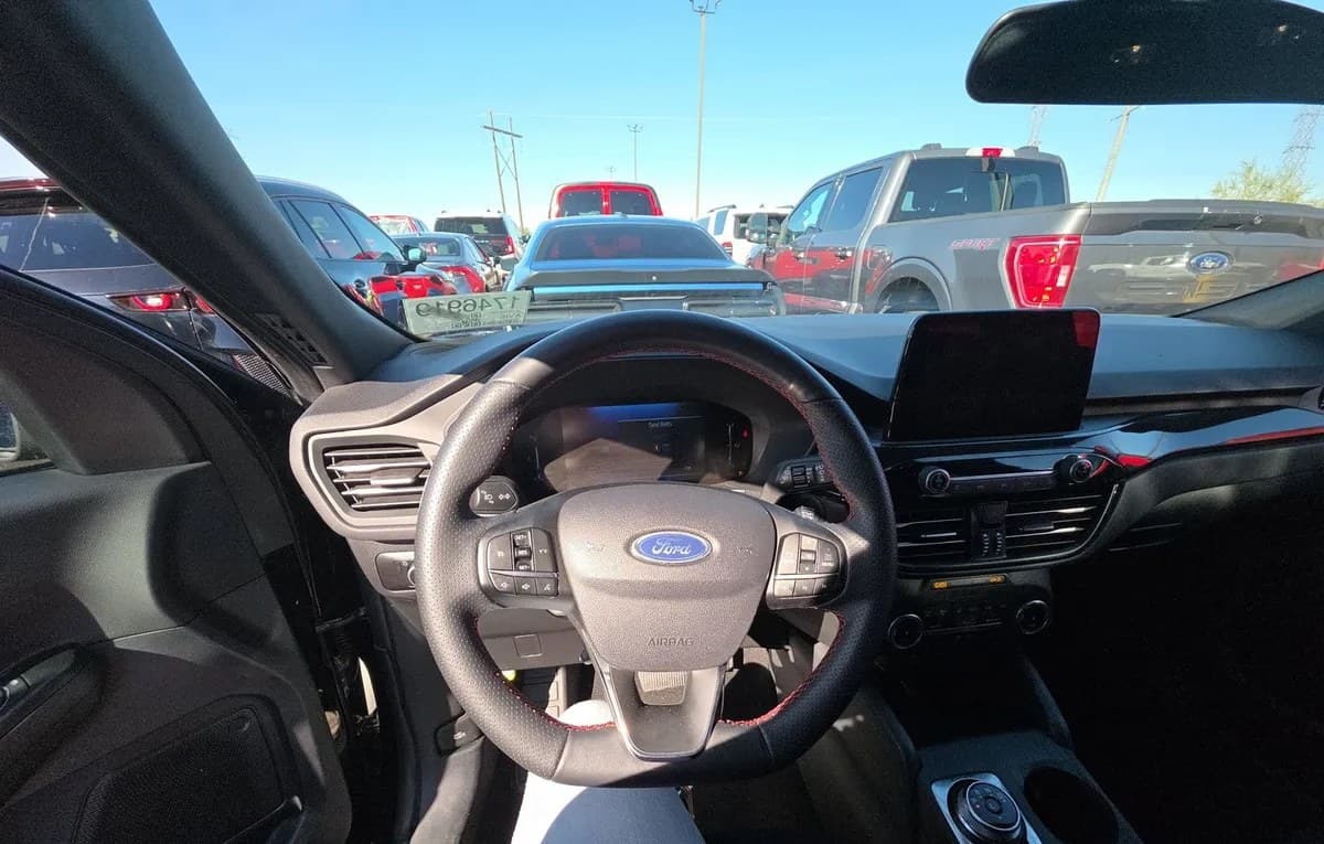 2025 FORD ESCAPE ST-Line 7