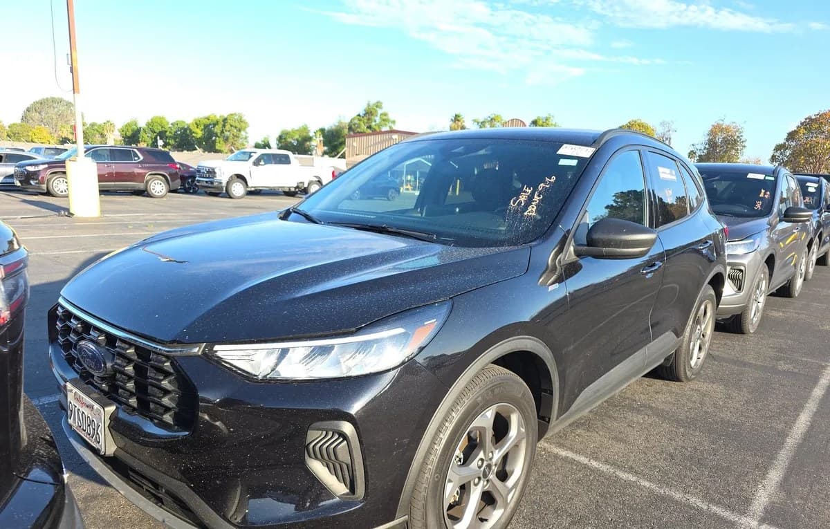 2025 FORD ESCAPE ST-LINE 2