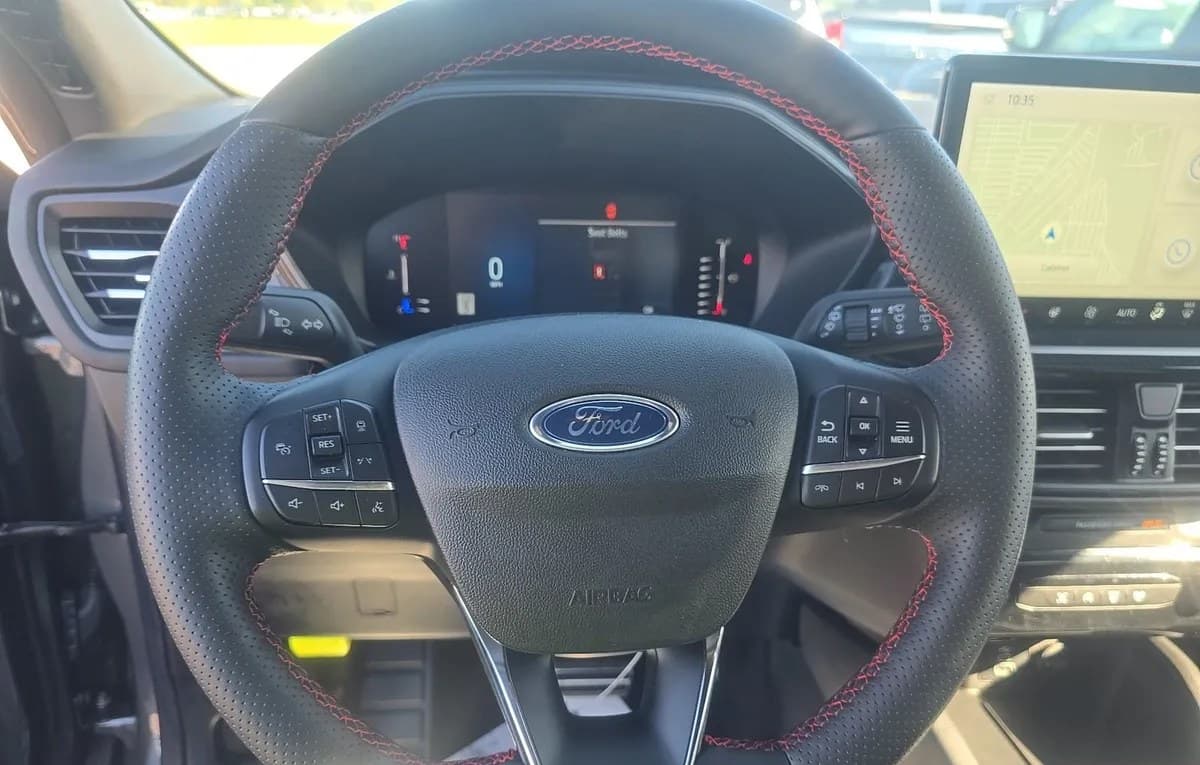 2024 FORD ESCAPE ST-Line 7