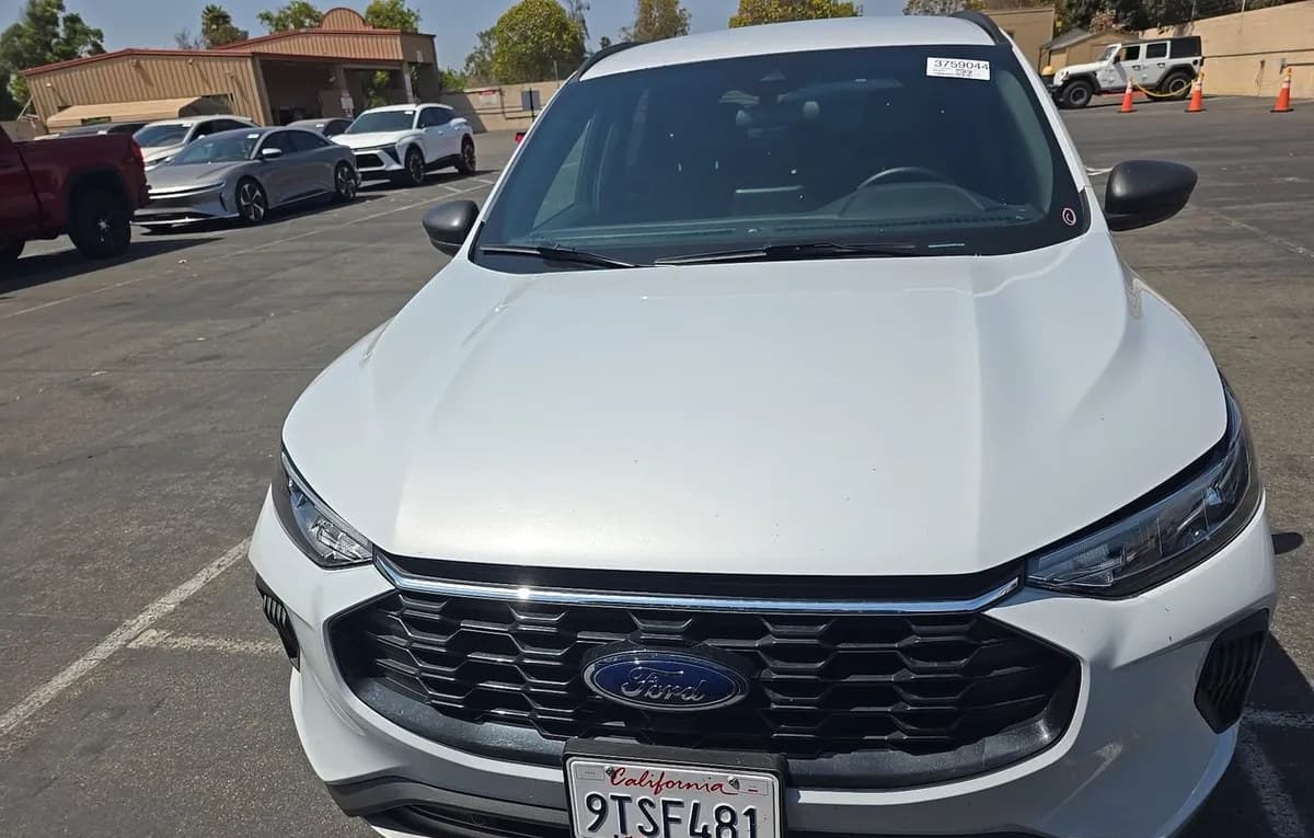 2025 FORD ESCAPE ST-Line 3