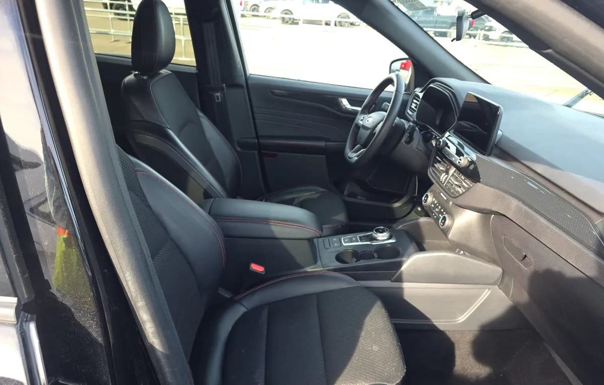 2025 FORD ESCAPE ST-LINE 5