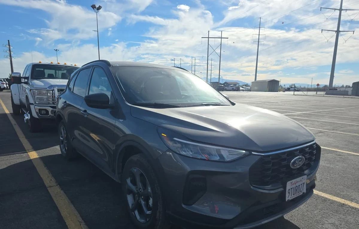2025 FORD ESCAPE ST-LINE 4